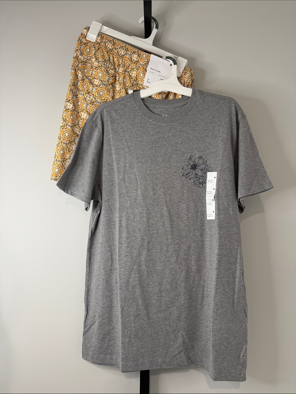 Goodfellow & Co. Men's Gray Crewneck Floral Tee & Swim Trunks Medium M New NWT